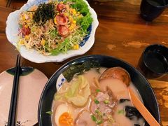 蔬菜沙拉-百步拉面