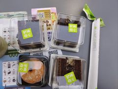 -奈雪的茶(亨特国际广场店)