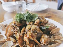 -兆辉木炭海鲜烧烤·海鲜小炒