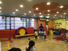 -卓跃儿童运动馆·体能·跳绳·篮球(滨江东中心店)