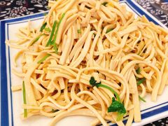 -八两八金·莱芜特色炒鸡(市南漳浦路店)