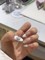 -艾珂·美甲美睫