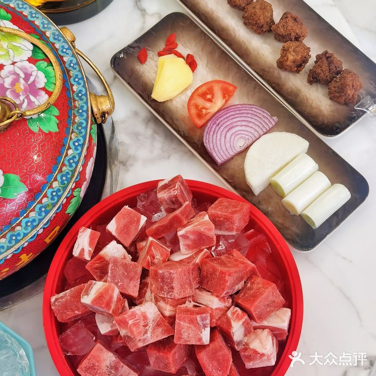 冰煮羊肉火锅你吃过没？汤鲜肉嫩真是太香啦