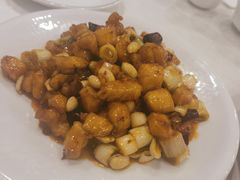 -鑫巴蜀小镇 · 水煮鱼专研店(玉桥店)