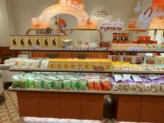-沪上阿姨·臻选茶饮(上海环球港店)