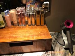 -浅深(世茂滨江精品店)