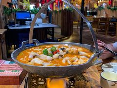 -老滇山寨•云南特色菜•地方菜•民族风情歌舞表演(金碧店)