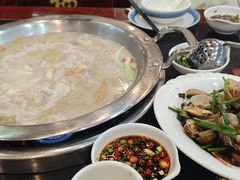-老来福·非遗酸汤兔(凯旋路店)