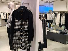 -URBAN REVIVO(欢乐海岸购物中心店)