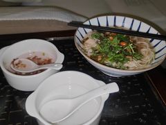 -新盈光·云会所(百丈东路店)