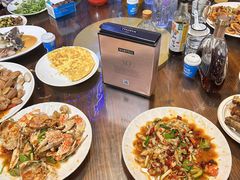 -三亚火车头万人海鲜广场