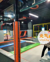 -蹦贝运动中心·蹦床·攀岩·闯关(龙岗店)