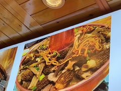 -乡土特色.冷锅鱼.牦牛肉汤锅