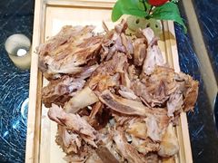 -东口码头·烧鸽子·鱼头泡饼·地方菜(金鹰悦城店)