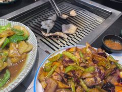 -臻牛烤肉