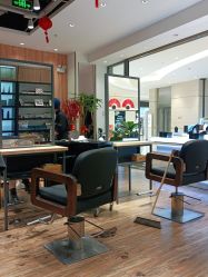 -Mentor Hair Salon