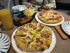 -必胜客(上海华谊新所店)