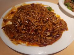 鱼香肉丝-功德林(南京西路店)