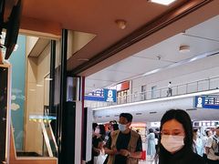 -麦当劳(西客站店)