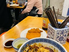 -沪西老弄堂面馆(定西路店)