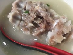 -雷祖芳老妈蹄花店