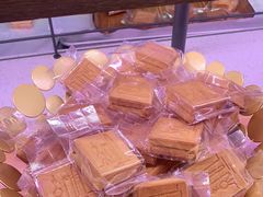 -巴黎贝甜(大宁国际商业广场店)