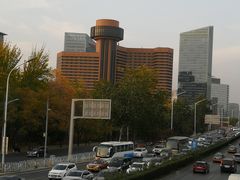 -三里屯东五街银杏大道