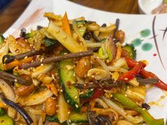 -长寿参鸡汤(朝韩风情街店)
