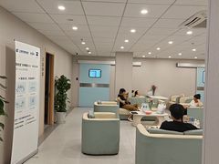 -上海大学附属上海和平眼科医院