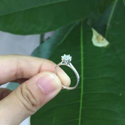 -威德钻石-克拉钻大本营(南京东路店)