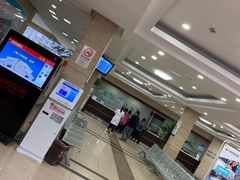 -上海大学附属上海和平眼科医院