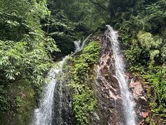 -西岭雪山大飞水景区