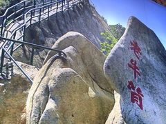 -边江铁锅炖鱼(振八街店)