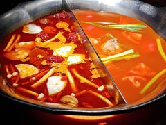 -湊湊火锅·茶憩(南京东路悦荟店)