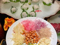 -得意咚瓜·顺德鱼生·冬瓜火锅(深圳首店)