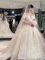 -艾米丽婚纱礼服