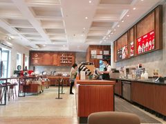 大堂-星巴克臻选(广州沙面店)