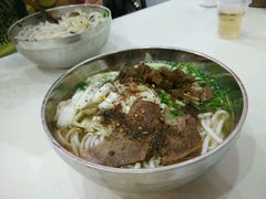 -花溪王记牛肉粉(四季花溪商场店)