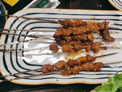 -许哥东北烧烤·铁丳烤串·宫后夹肉(繁花中心店)