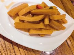 -苹果树下艺术餐厅(宋庄店)