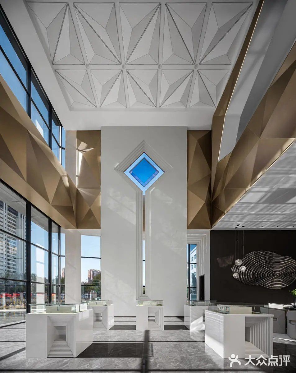 用艺术化的手法 ，造一个时空驿站！