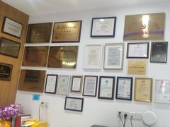 -雅悦齿科(顾村公园店)