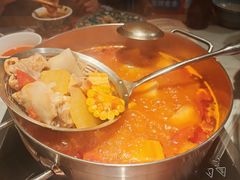 -尚尚仙·酸汤猪手·猪肚鸡火锅(华联万柳购物中心店)