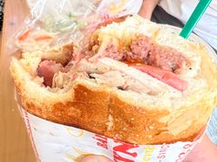 -Bánh Mì Huynh Hoa