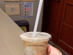 -星巴克臻选(上海今潮8弄店)