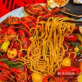 终于吃到成都🔝明星卤味烧烤‼️还有小龙虾嗦面！