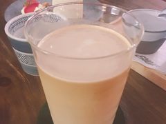 -彳亍咖啡·这里(水湾路店)