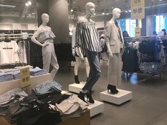 -H&M(鹏欣水游城店)