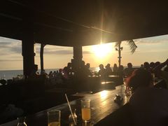 -Sunset Bar(丹绒亚路香格里拉店)