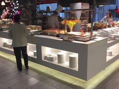 -怡人怡口牛排海鲜自助(飞龙大厦店)